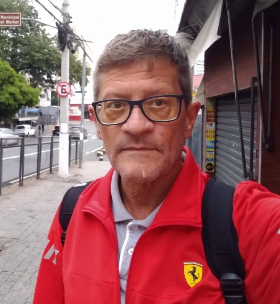 Nelson Luiz de Carvalho fala sobre o sucesso de O Terceiro Travesseiro e seus próximos livros