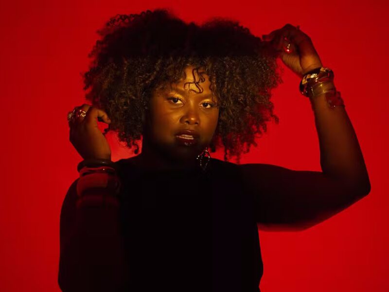 Som Indica: Vulnerável, Ludom ressurge transformada em novo disco