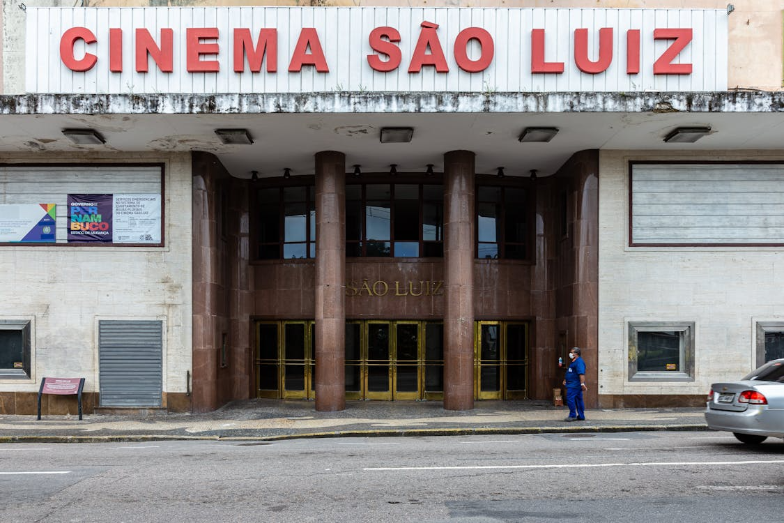 Cinema São Luiz: como um dos ambientes de O Agente Secreto está se preparando para transmissão do Oscar