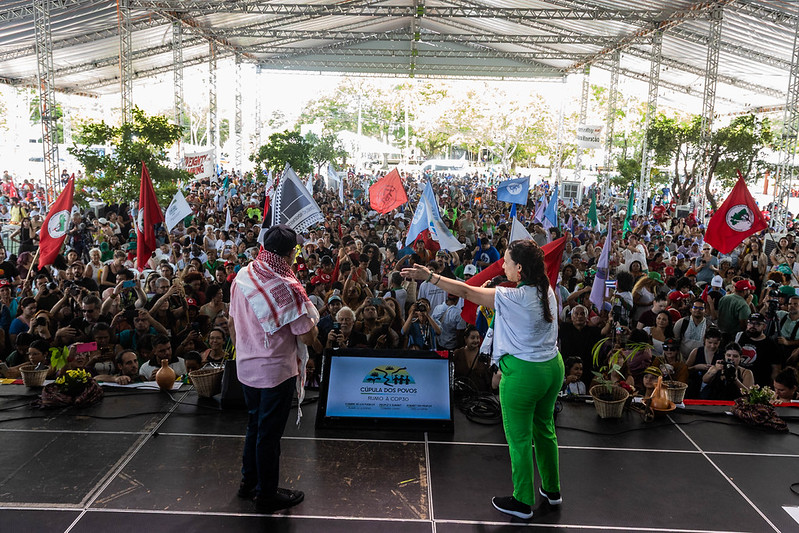De Belém a Santa Marta: tecendo espaços de resistência e esperança